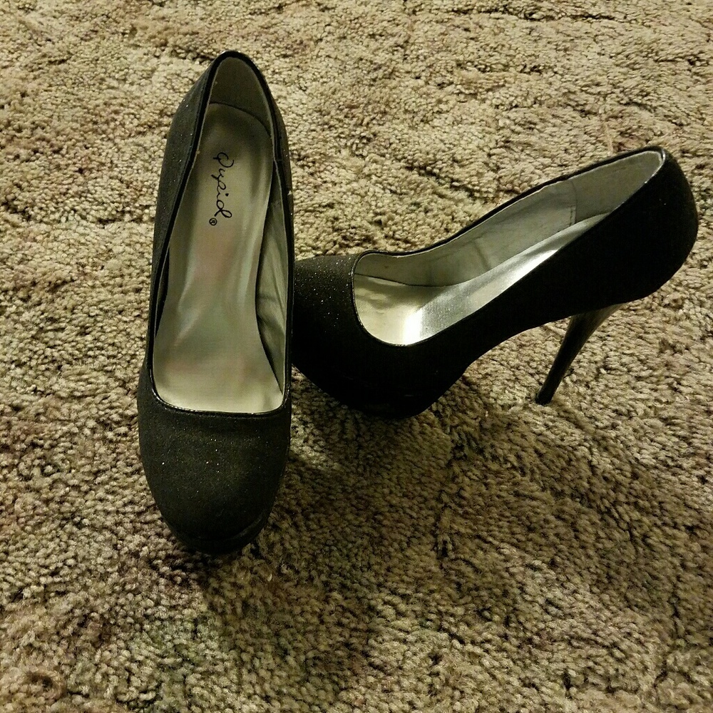 pumps w/ sparkle
